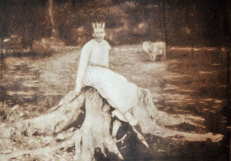 The crown - gumoil print