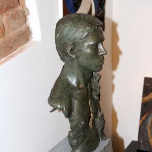 FOTO mostra LA FORMA E LA LUCE NASCOSTA.