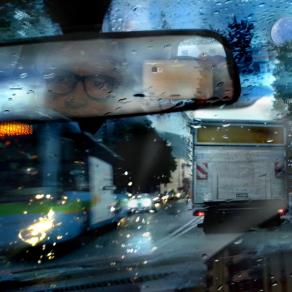 non sentirsi vittime,non lamentarsi,ma mi risveglio certe mattine pieno di lacrime.