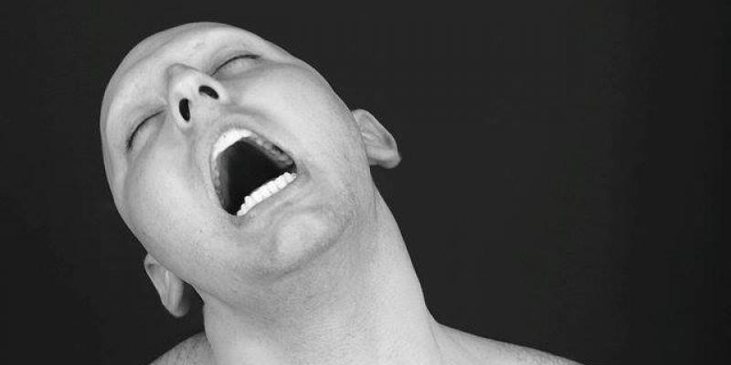 Il performer russo Mischa Badasyan per il Festival Contemporary Visions di Firenze Il performer russo Mischa Badasyan per il Festival Contemporary Visions di Firenze