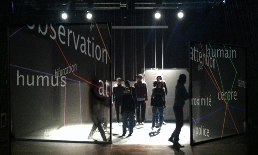 Urban Marionnette/10 - Puppets string and bunraku type, size human. Paper