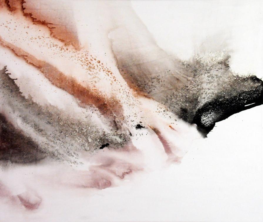 Gischt am Fuße des Vulkans