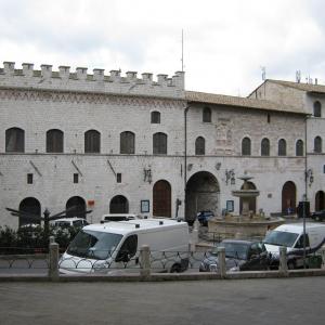 importanti opportunità per artisti internazionali!