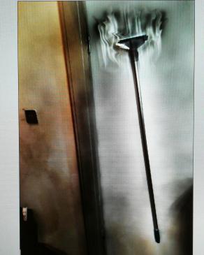 La ragazza dalla gamba lunga tra noi