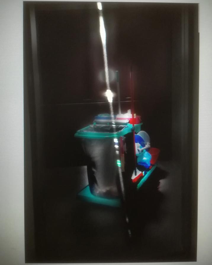 Autoritratto quotidiano al buio. 