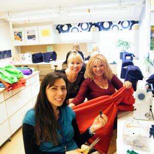 “LA SIRENA. ARTE-LA MIA SECONDA PELLE” PERFORMANCE ROSA DIDONNA PRESSO LA SCUOLA HÖNTTÄMÄEN, OULU, FINLANDIA