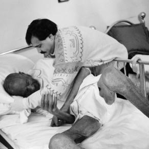 Wesley B. L'UOMO DEI CAPPELLI.