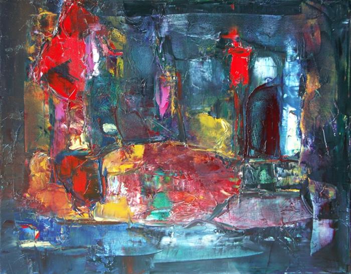 Swallow and her personal theatre