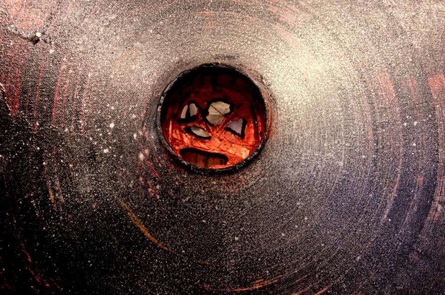 Interazioni cosmiche - particolare del cilindro centrale con specchi