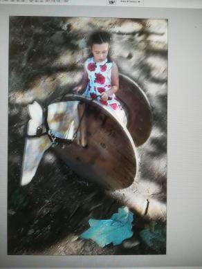 Trotta trotta cavallo di legno col suo gran cavaliere sulla groppa. 