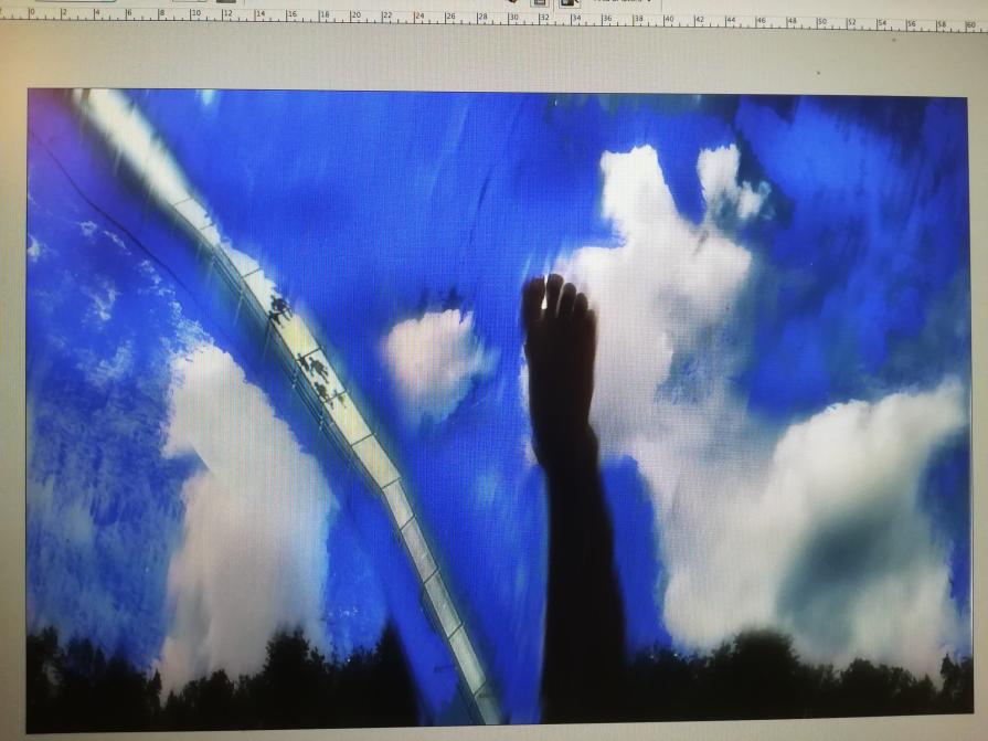 Più su fino a toccare dio. 