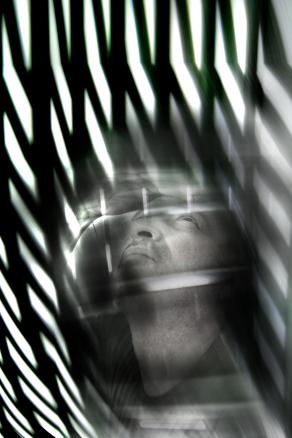 lembi di luce tra le taparelle...