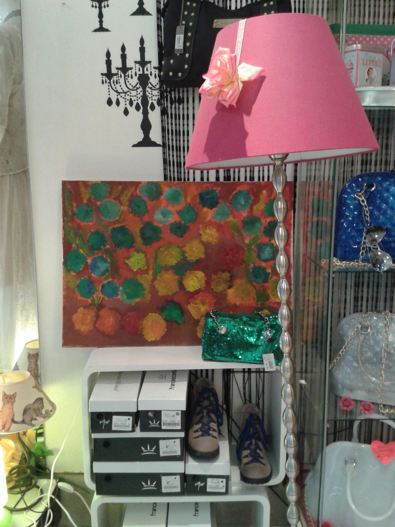 Colors between the colors.