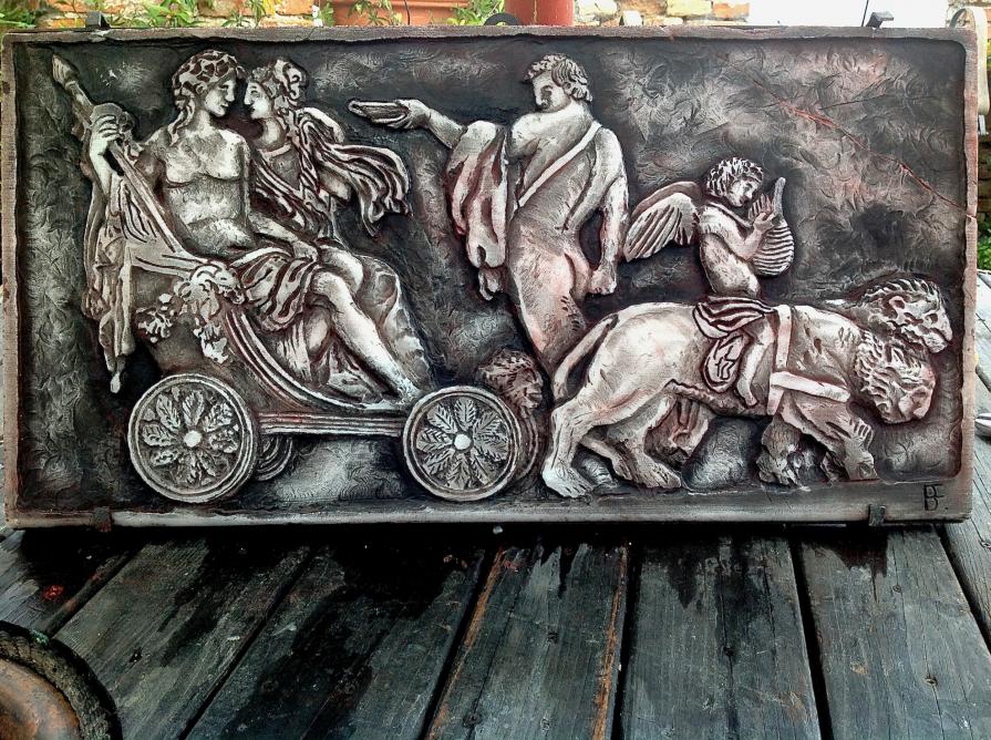 simbologia dei privilegi >>  PRIVILEGES  SCULPTURE, SACRED, MITH, CM 65X33X5