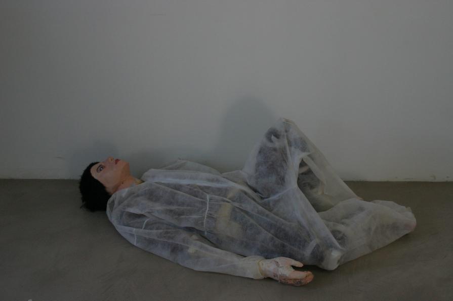 Urban Marionnette/8 - Puppet string and bunraku type, size human. Paper