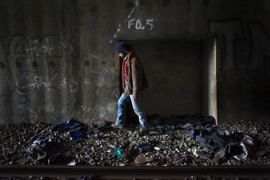 Cèdric Herrou - invisible's tunnel