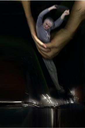 agrappati a te stesso.