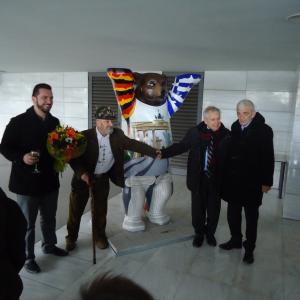 BUDDY-BEAR BUDDY-BEAR