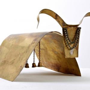 Contrasti, fondi blu e materia poetica