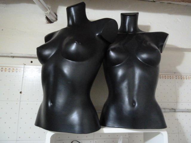 MODENA, 21-05-2013 (il bagno di una boutique).