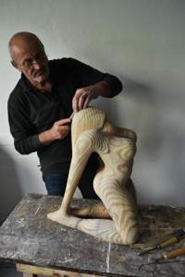 "Legni - vena svelata, corpo della scultura" "Legni - vena svelata, corpo della scultura"