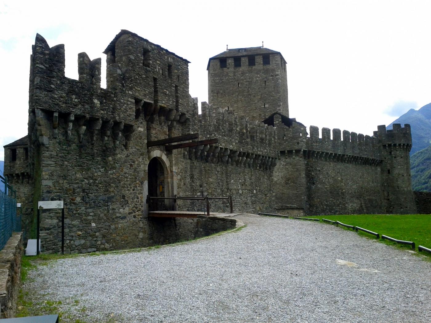Leonardo Pecoraro - L'onda dell'intuito 31 agosto - 28 ottobre 2012