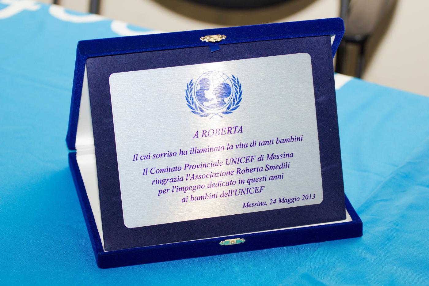 UNICEF Arte - 100 painters and the smile of Roberta