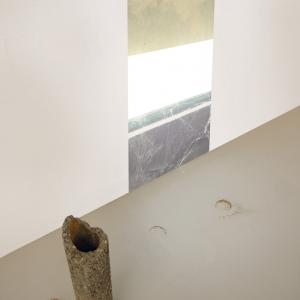 Appearance - Video Installation. 250x155x350cm