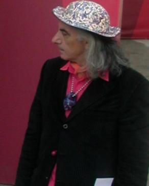 Arte indossabile in movimento