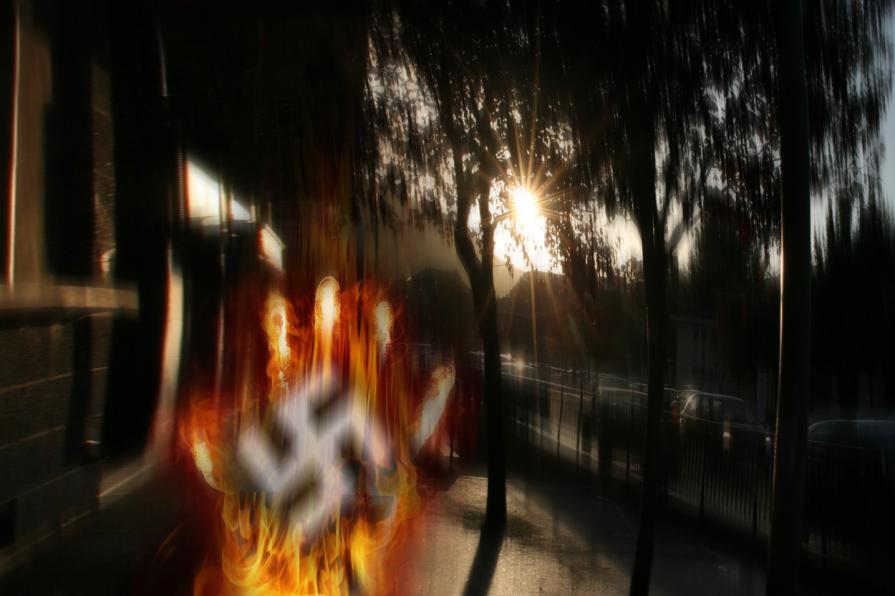 finalmente una nuova alba è nata.....eccoti arrivato al cospetto del tuo Dio.dannato fra i dannati..