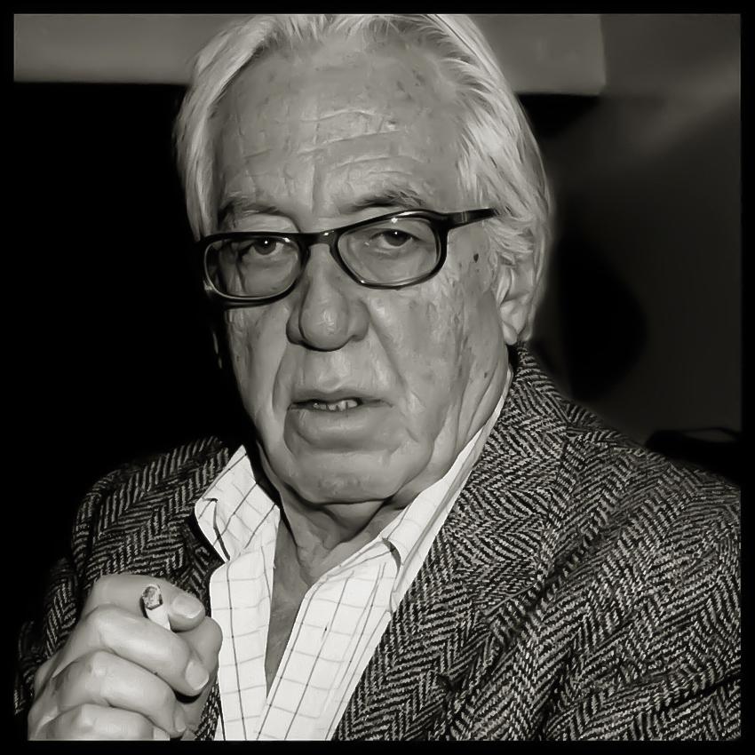 Giuseppe Patroni Griffi / un ritratto fotografico di  Augusto De Luca.(259)