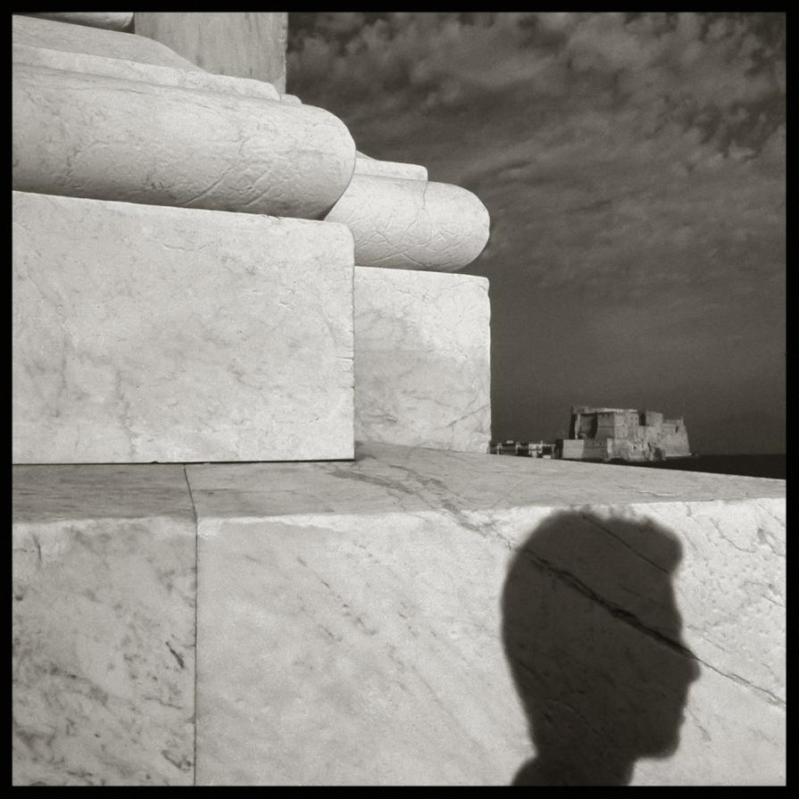 Castel dell'Ovo, dalla colonna spezzata - foto di Augusto De Luca. 42