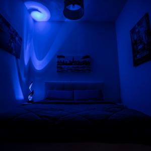 BLUE LIGHT ambientazione