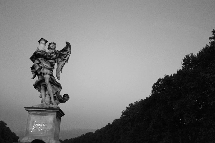 #Roma #Desaturata : Statue Roma 3