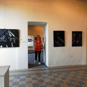 OLTRE L'OBIETTIVO - FOTOGRAFIA E SCULTURA AL CASTELLO DEI GONZAGA