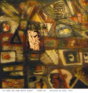  nudo che cade dalle scale