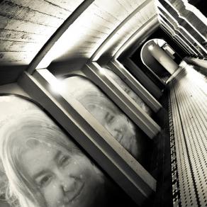 . . . OGNI BACIO TUO CHE AUMENTA LA DIPENDENZA CHE HAI SU DI ME !!! . . . 