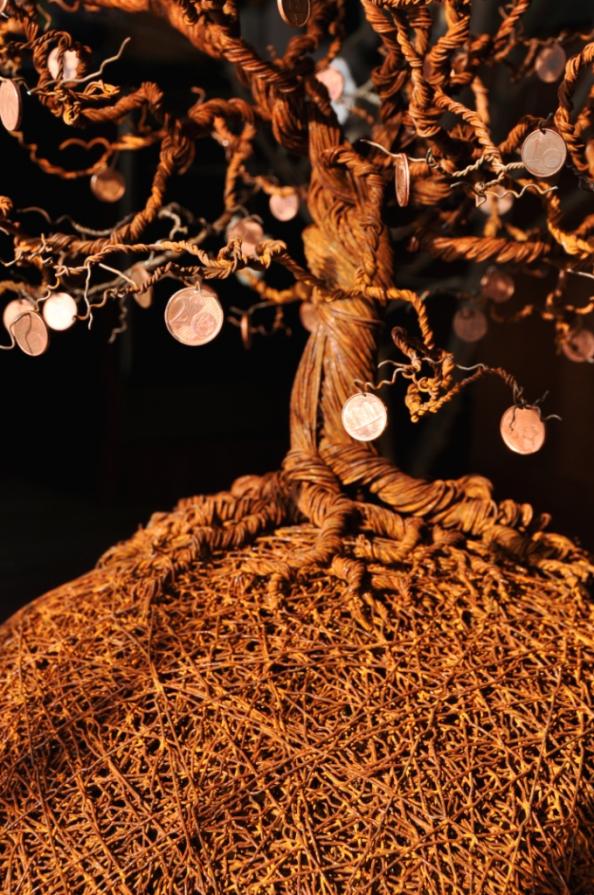 I soldi crescono sugli alberi (dei banchieri) I soldi crescono sugli alberi (dei banchieri)