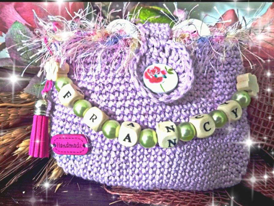 Non è solo un lavoro... ma un racconto di fili...pazienza e passione...