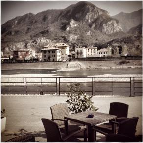 In front of the Adda river - I posti davanti all'Adda