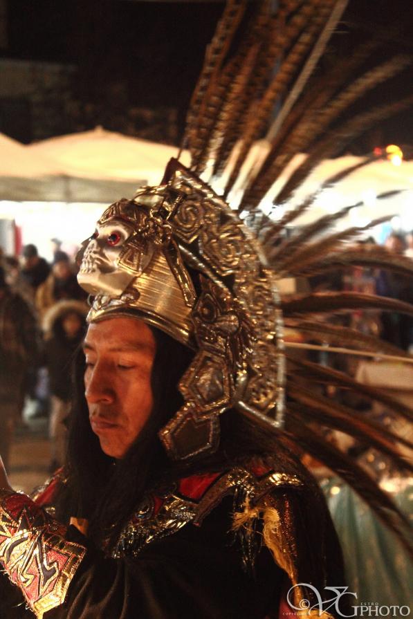 Ethnic diversity in the crowd