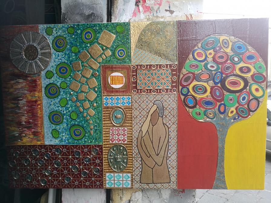 Campi materici dorati con resina e con abbraccio e albero