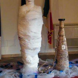 Three staff “Afoismi” “A craft of skilled “ “ In..Coscienza”