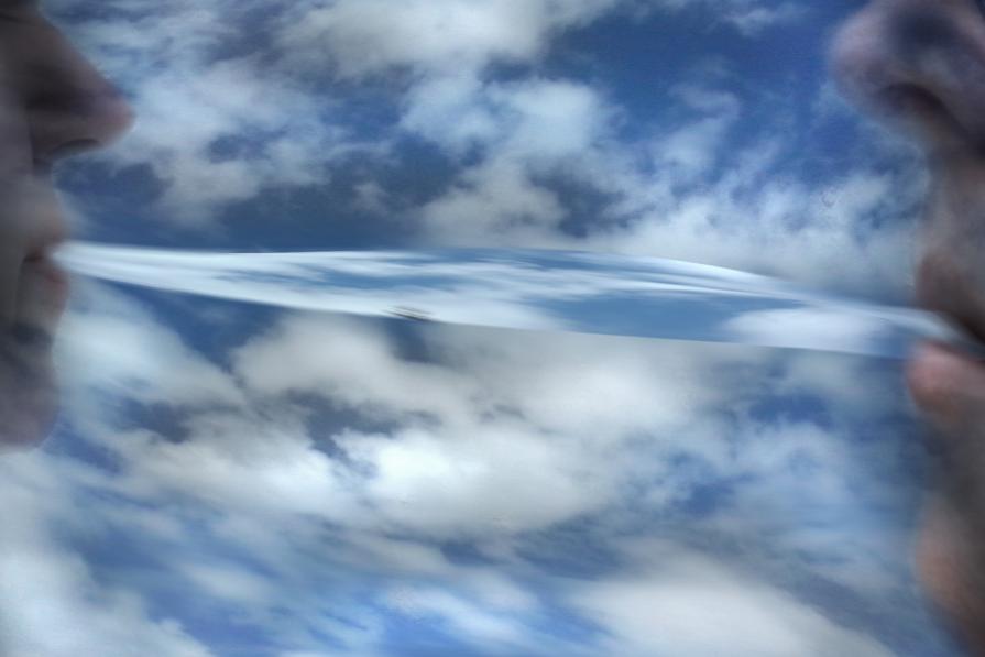 respiriamo tutti lo stesso cielo.