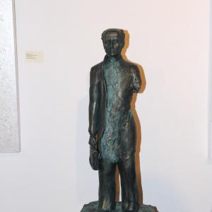 FOTO mostra LA FORMA E LA LUCE NASCOSTA.