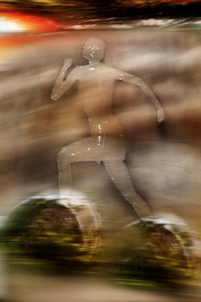 l'uomo con i piedi di paglia.