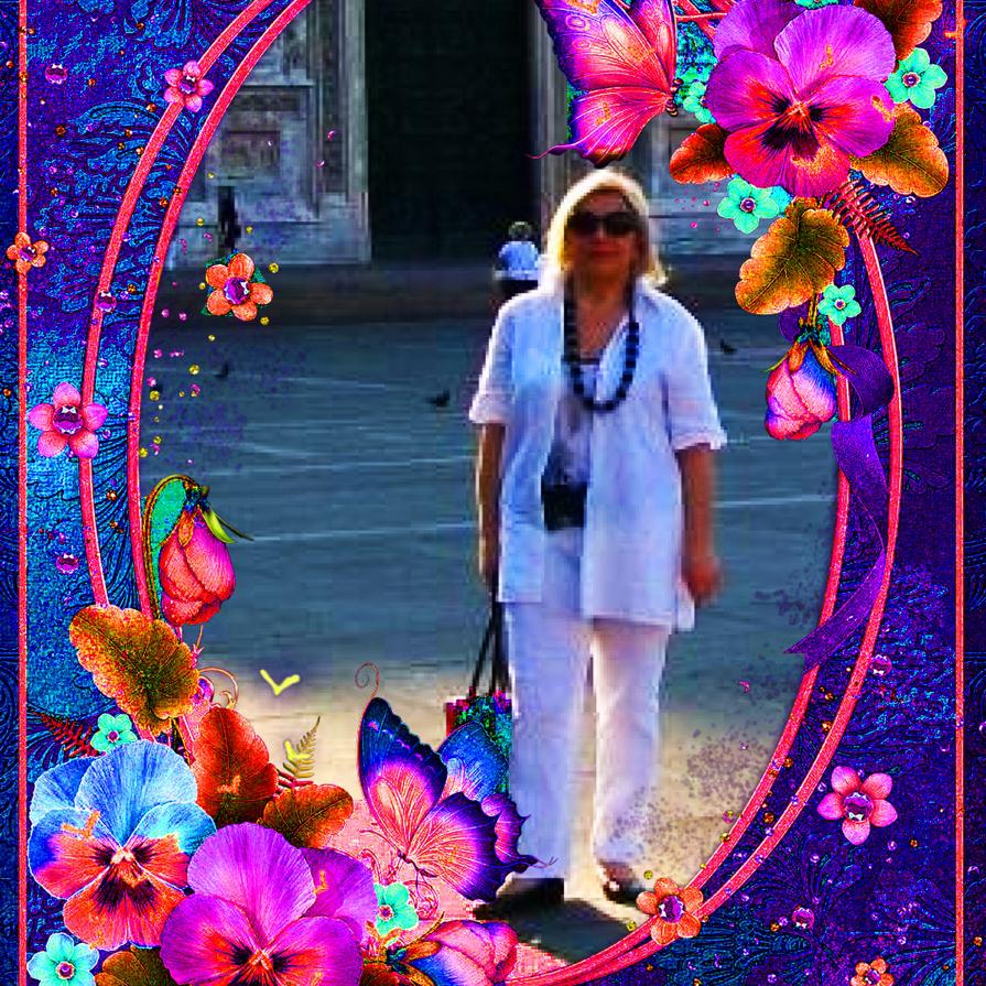 BUON COMPLEANNO MIA CARA ROSY .. QUESTO DONO E' PER TE !!!!@-)--)---