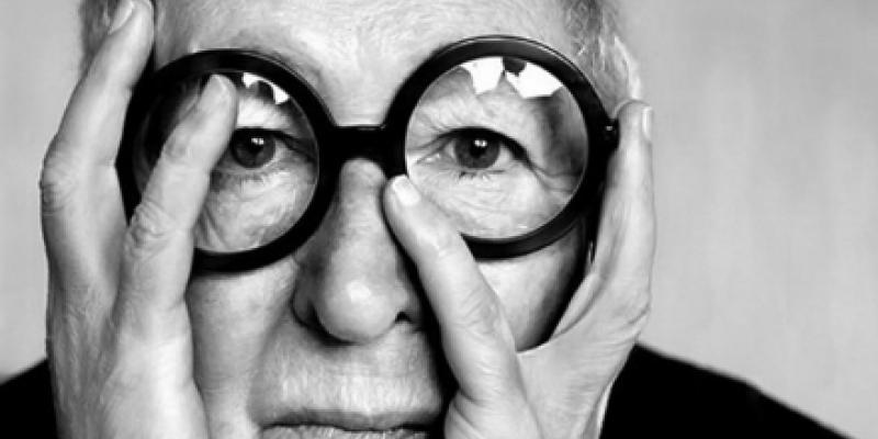 La proposta di Gae Aulenti: «Salviamo la Torre Velasca dalla vendita. Usiamola per l'Expo»