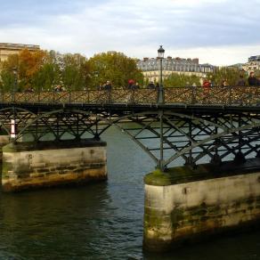 Le pont des arts ou des amours ?
