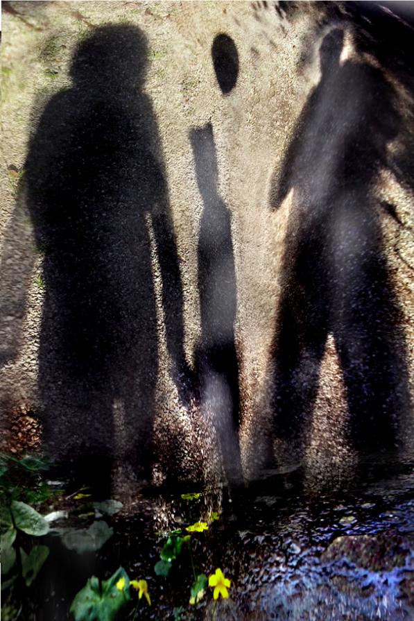 guarda sotto di te puoi incontrare un altra famiglia,tale e quale come la tua.